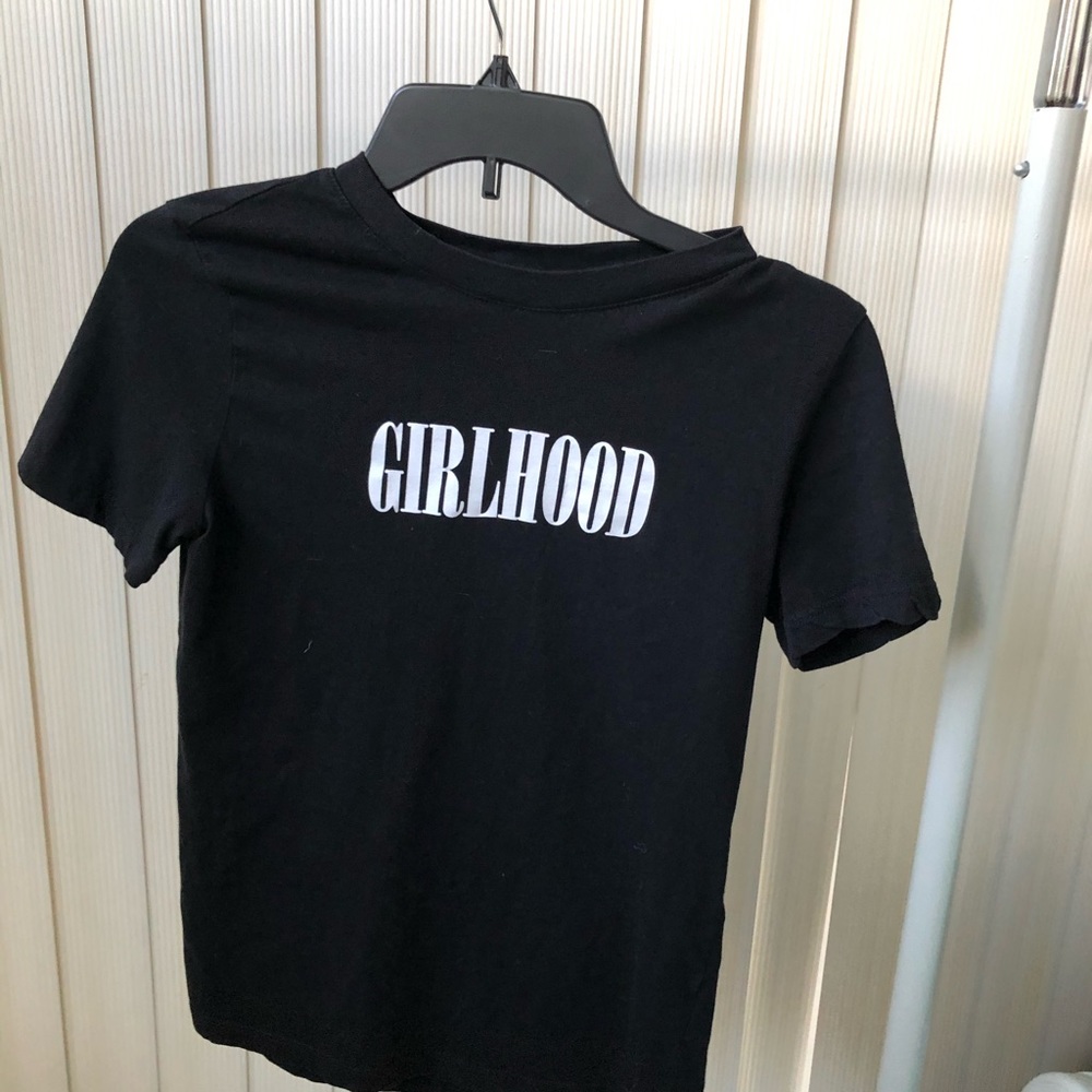 graphic tee